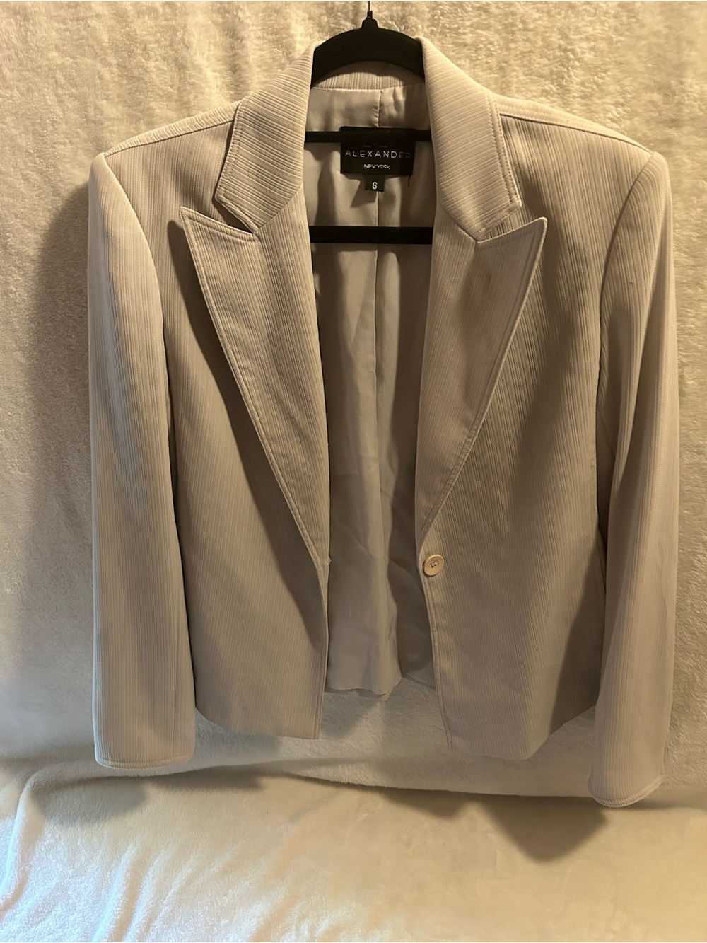 Cream Single-Button Blazer